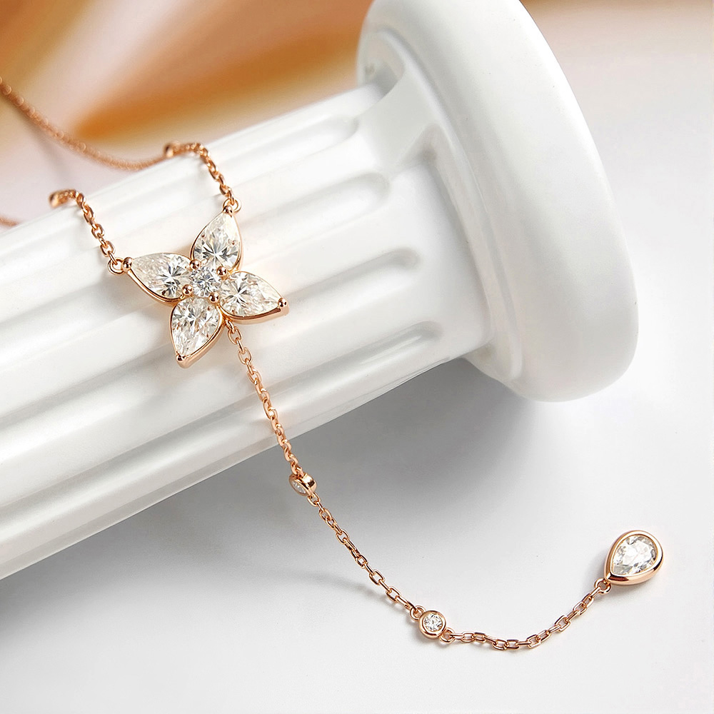 Bezel Set All Moissanite Penda - Bezels Set Pendant recension och pris